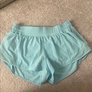 Lululemon Hotty Hot Shorts 2.5 inch